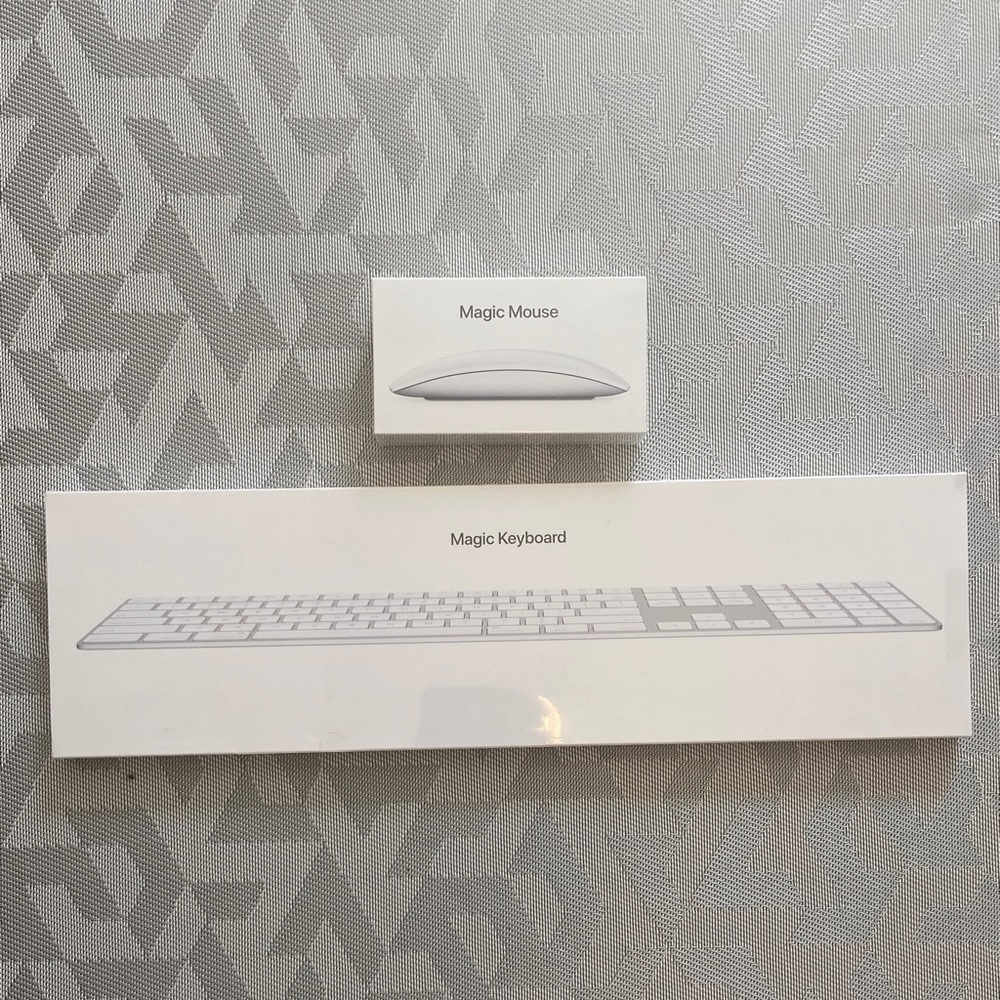 Apple Magic Keyboard and Mouse in White
